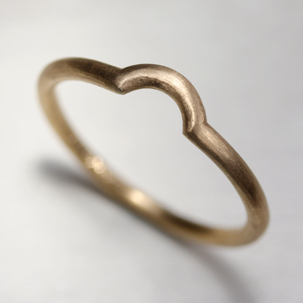 Smooth Half-Circle Contour Band